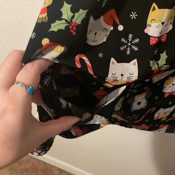 Plus Size Holiday Scrub Top - Picture 4 of 4